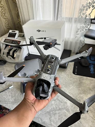 redmi note 11se: DJI Air 3 с пультом DJI RC 2 Ключевые особенности: - Двойная камера — 3