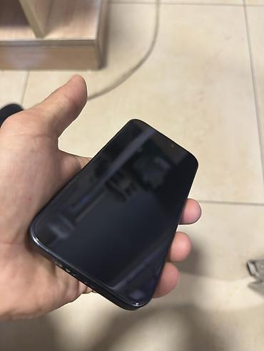 iphone 16 baki: IPhone 16, 128 GB, Black Titanium, Simsiz şarj, Face ID — 4