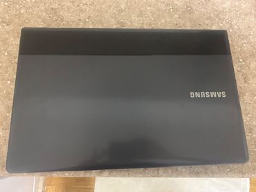 Samsung: 4 GB