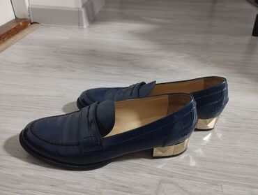 обувь 26 размер: Лоферы Valentino Garavani + туфли-лодочки8 1) Лоферы Valentino