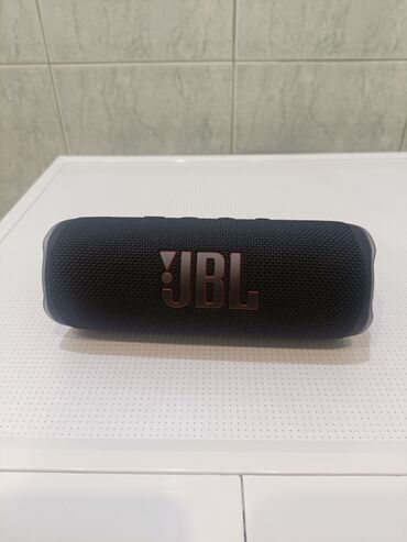 piyaner kalonkalar: İşlənmiş JBL Kolonka, Növ - Akustik, rəng - Qara