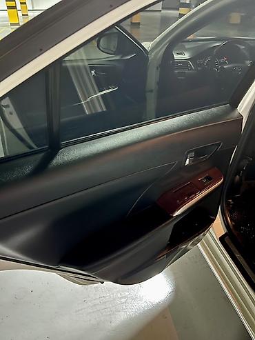 Toyota: Toyota Camry: 2.5 l | 2013 il Sedan — 16