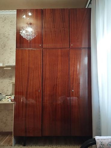 standing mirror: Шкаф платяной с антресолью, классический, 3‑дверный - Материал — 1