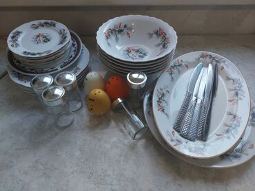 керамический: Посуда, тарелок по 5-6 штук, 3 блюда. ножи, солонки
цена за всё