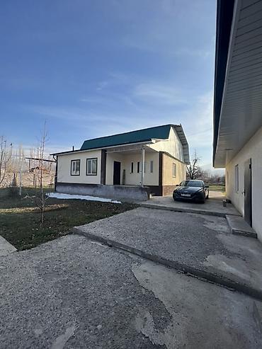 Продажа коттеджей и домов: Продается большой дом 30 соток с большим сараем, отдельный зал at lalafo.kg — 2 Продажа коттеджей и домов: Продается большой дом 30 соток с большим сараем, отдельный зал — 2
