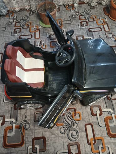 электронный игрушычный машина: Детский электрокар, Б/у