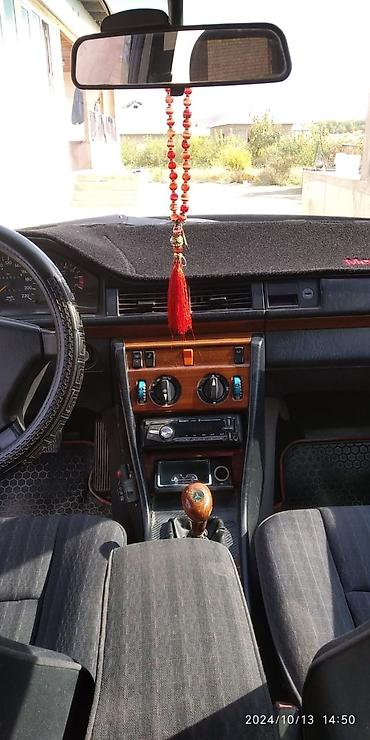 220000: Mercedes-Benz W124: 1992 г., 2.3 л, Механика, Газ, Седан — 8
