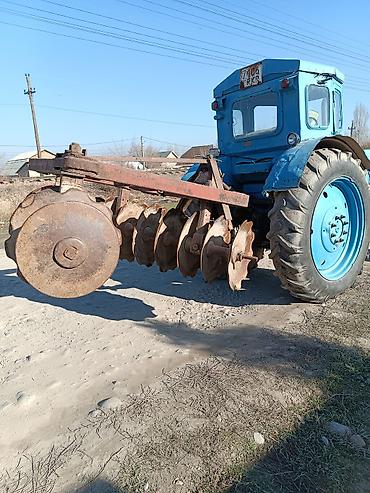 Другие тракторы: Трактор колесный, класс тяги около 1,4–2,0. Кабина закрытая с — 13