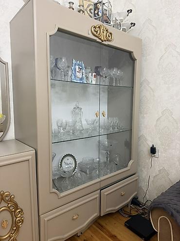 servant mebel: Klassik üslubda qonaq otağı mebel dəsti Tərkibi: - Geniş güzgülü — 2