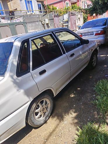Digər avtomobillər: Model: Sedan, ağ rəng, 4 qapı Görünüş: Probeq 250.000 REAL ŞƏXSLƏRƏ — 4