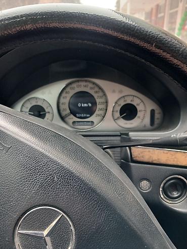 qazel kapotu: Mercedes-Benz E-Class: 1.8 l | 2006 il Sedan — 7
