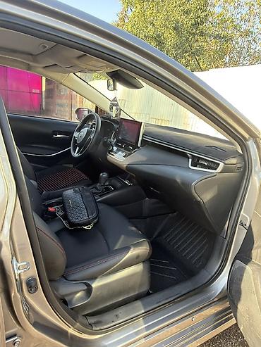 скупка котализатор: Toyota Corolla: 2020 г., Автомат, Гибрид, Седан — 4