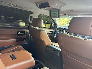 Toyota: Toyota Sequoia: 2017 г., 5.7 л, Типтроник, Бензин, Внедорожник — 9