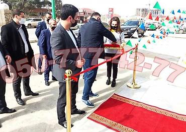 dəmir oyuncaq: Achilish desdi. Qirmizi lent kəsimi. Açılış dəst. Padnos qayci lent — 2