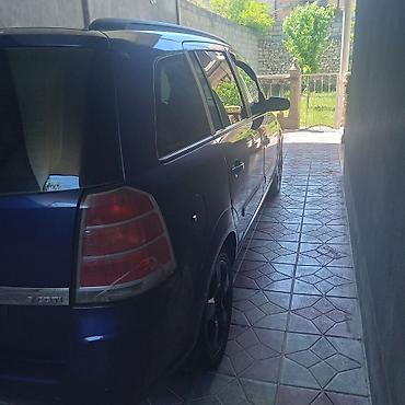zafira b: Opel Zafira: 1.9 l | 2006 il 364000 km Van/Minivan — 6
