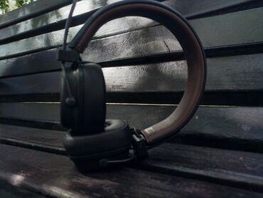 накладная грудь: Накладные, Marshall, Б/у, Беспроводные (Bluetooth), Классические