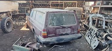 40 5: Volvo 240: 1988 г., Универсал — 3
