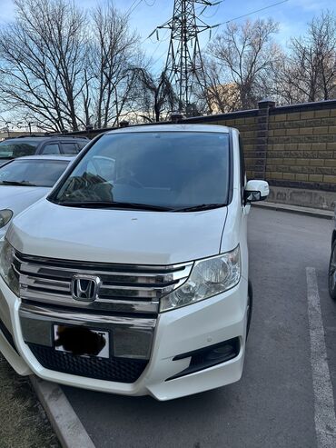 Honda: Honda Stepwgn: 2012 г., 2 л, Автомат, Бензин, Минивэн