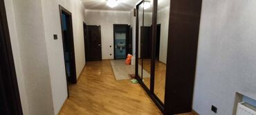 Uzunmüddətli kirayə mənzillər: Nəsimi rayonu Abdulvahab Salamzadə küçəsində (8 Noyabr metrosunun — 14