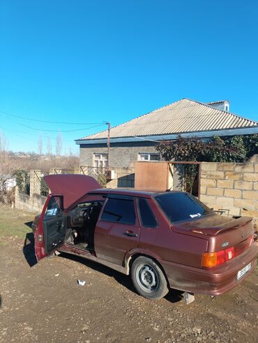 vaz 2107 2006: VAZ (LADA) 2115 Samara: 1.5 l | 2005 il 246468 km Sedan