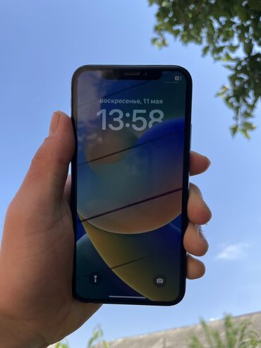Apple iPhone: IPhone X, Б/у, 64 ГБ, Черный, Защитное стекло, Чехол, 74 %