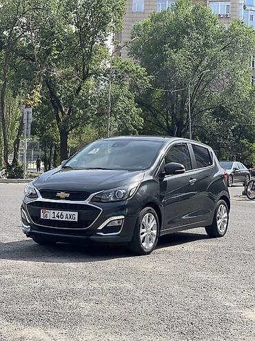 Chevrolet Spark: 2019 г., 1 л, Вариатор, Бензин, Хэтчбэк
