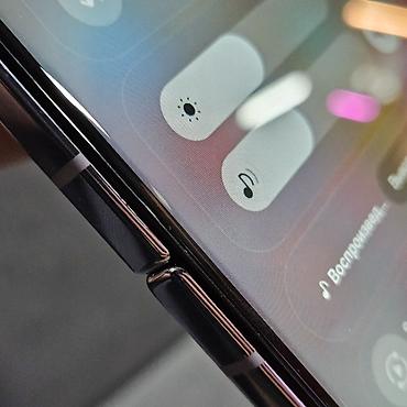 телефон раскладной: 📱 Samsung Galaxy Z Flip4 8/256GB 🔹 Память: 8/256 ГБ 🖥️ Экран: LCD (не — 10