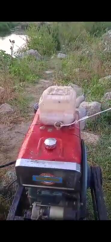 водяной насос для полива полей: Продаю насос помповый. Для полива полей. Дизельный. Цена 100000 сом