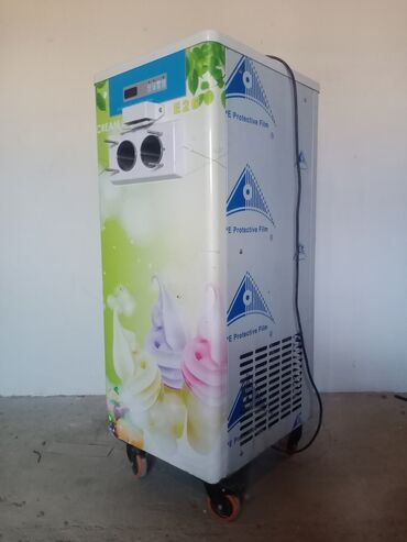 попкорум аппарат: Cтанок для производства мороженого