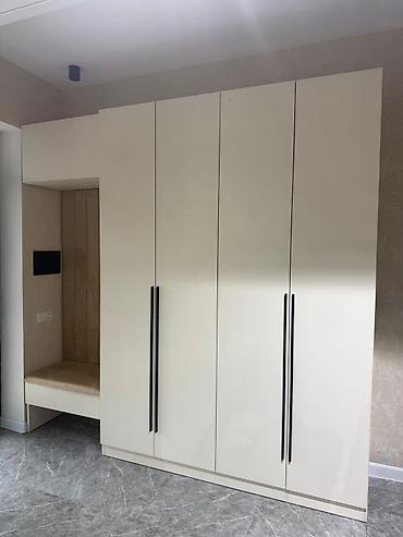 Dolab 700azn. Ölçü 2,50X2,60 Yenidi istifadə edilməyib. Ünvan Mərdakən — 1