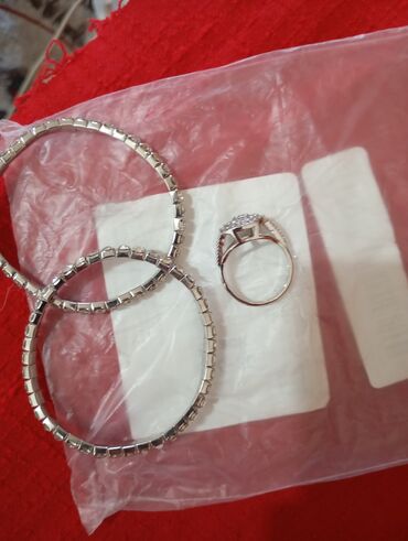 Torbe: Plišana torbica u obliku srca - Model: srce, mekani veštački krzneni — 233