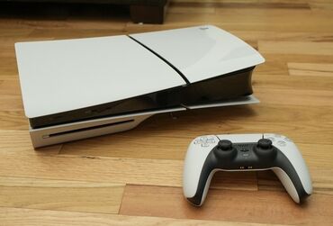 playstation portable: Üstündə 5 oyun verəcəm! Əla vəziyətdə… 4 aydı alınıb. Barter yox!