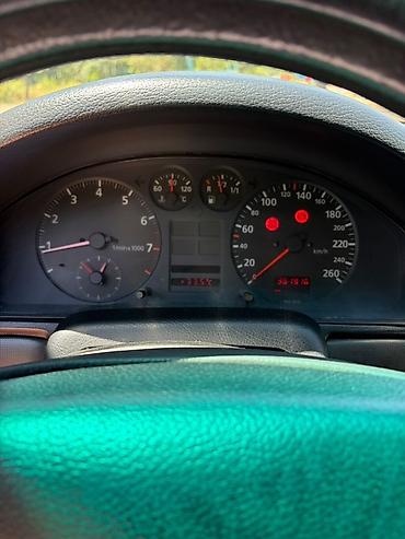 bye e5: Audi A4: 1995 г., 1.8 л, Механика, Бензин, Седан — 10