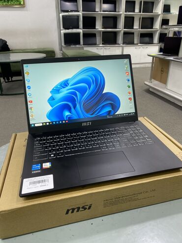 Ноутбуки: Ноутбук, MSI, 8 ГБ ОЗУ, Intel Core i3, 15.6 ", Б/у, Для несложных задач, память SSD