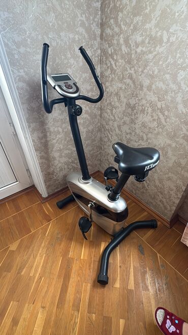 Маски, очки: Velotrinajor, islek veziyyetde