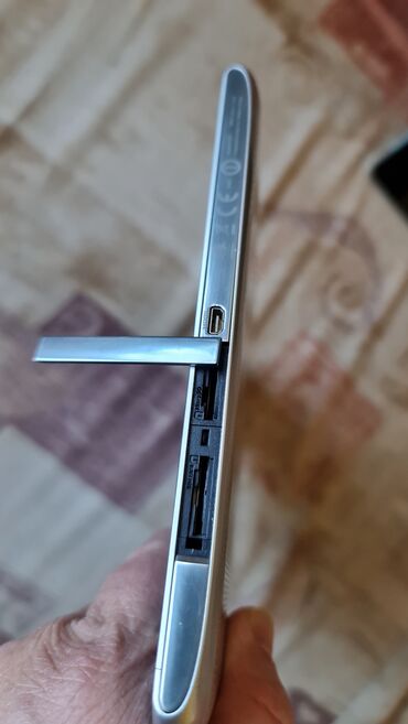 Tableti: Tablet kao nov veliki 10 inca na lalafo.rs — 2 Tableti: Tablet kao nov veliki 10 inca — 2