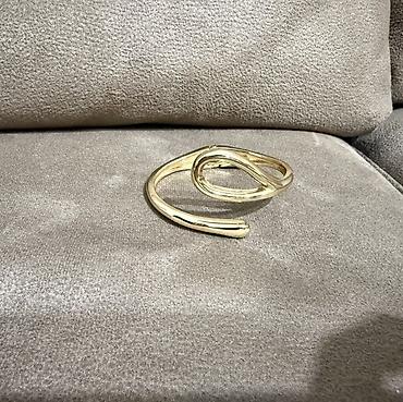 Digər qadın geyimləri: Qızılı rəngdə metal qolbaq - Material: parlaq qızılı tonlu metal — 2