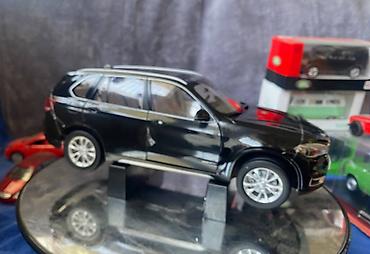 Avtomobil modelləri: Коллекционная модель BMW X5 F15 sapphire black 2012 Paragon Models — 11