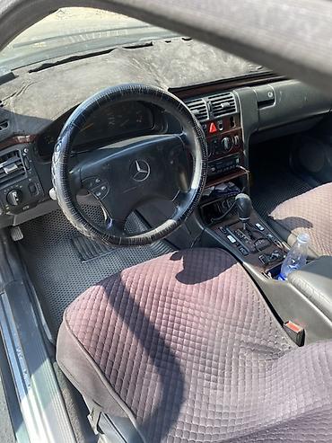 Mercedes-Benz E-Class: 2001 г., 2.2 л, Автомат, Дизель, Седан — 4
