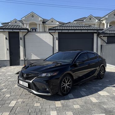 Toyota: Toyota Camry: 2021 г., 2.5 л, Автомат, Бензин, Седан