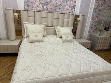 Комнатные растения: Двуспальная кровать