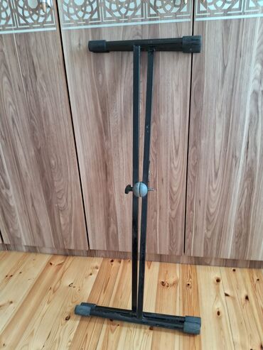 gitara tuner: Metall gitar dayağı / not stendi - Material: möhkəm metal