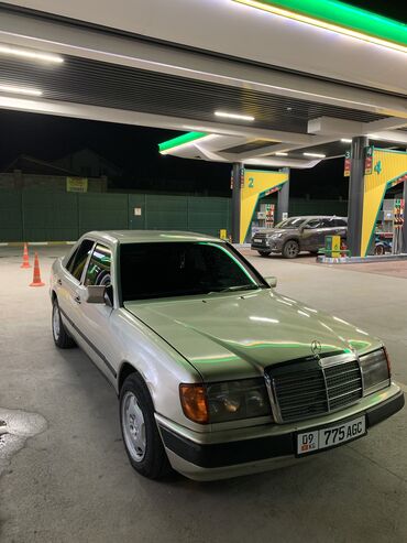 радиатор кондиционера 124: Mercedes-Benz W124: 1989 г., 2.3 л, Автоматтык, Бензин, Седан