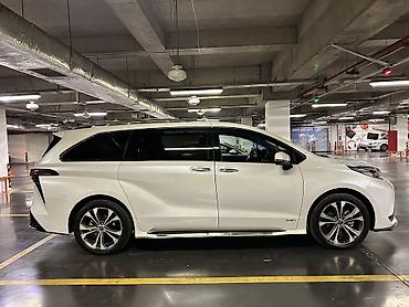 100: Toyota Granvia: 2024 г., 2.5 л, Вариатор, Гибрид, Минивэн — 4