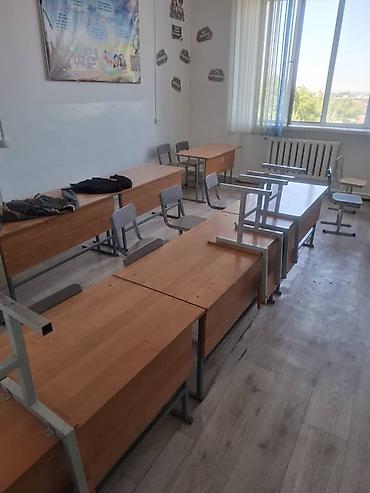 Комплект парт и стульев: Комплект парты и стула, Б/у — 16