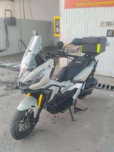 квадроцикл 300 куб: 180 куб. см, Бензин, Б/у — 4