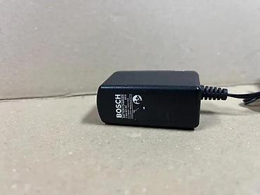 Punjači za kamere: BOSCH punjač za baterije 2 / 0 - Originalni Bosch mrežni punjač za — 4