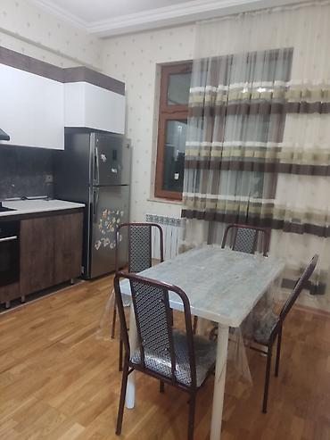 Mənzillər: 🌊 KRİSTAL BAYIL KOMPLEKSİNDƏ PREMIUM KİRAYƏ MƏNZİL 🌊 📍 Ünvan: Bakı — 7