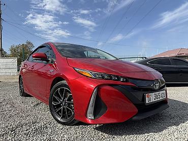 step vagon: Toyota Prius: 2020 г., Бензин — 1