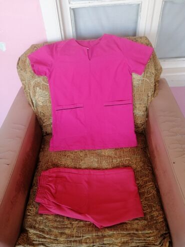 Digər gözəllik və sağlamlıq xidmətləri: Salam aleykum kişi ve Qadin ücün tibbi ve xadime geyimleri satilir — 9